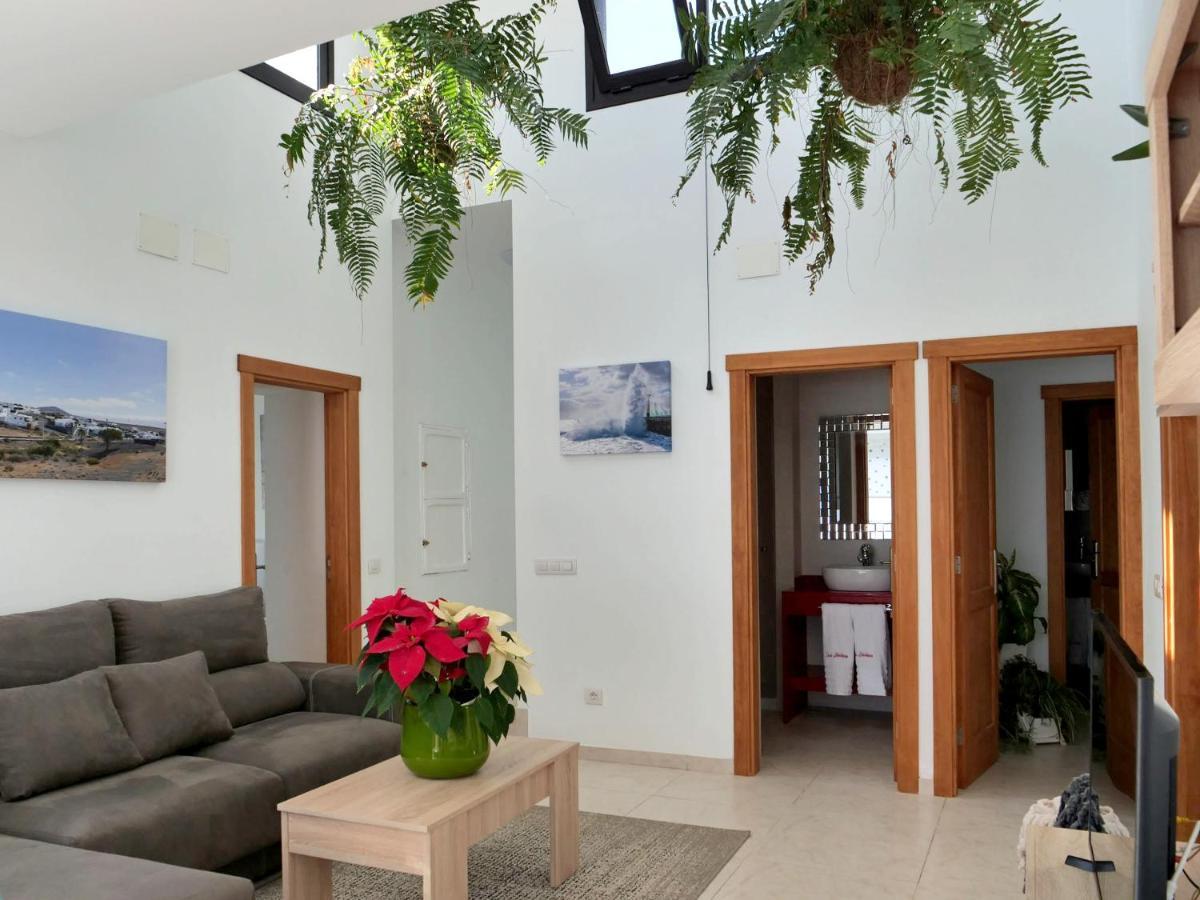 Comfortable House In Tias With Free Parking Eksteriør billede