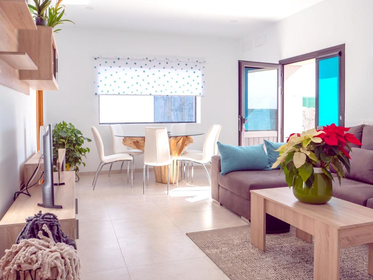 Comfortable House In Tias With Free Parking Eksteriør billede